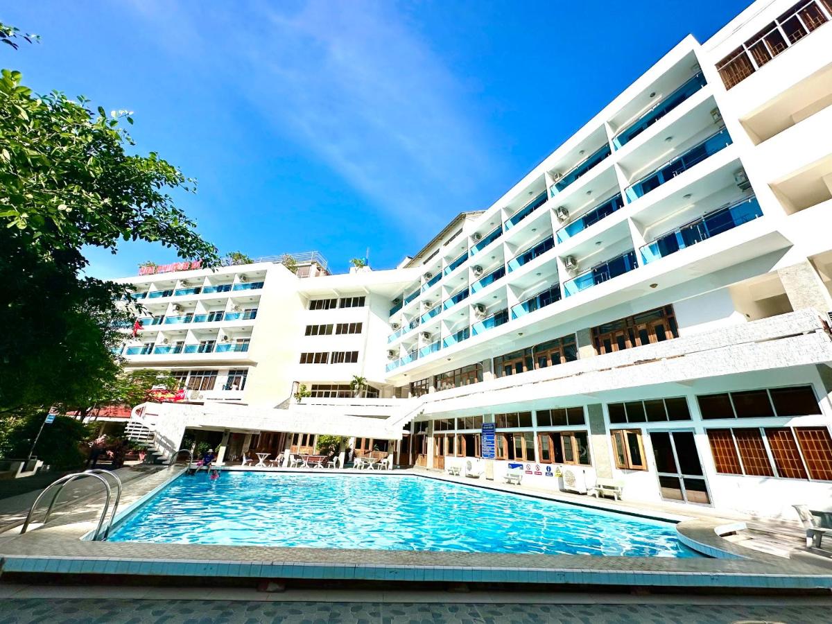 Khách Sạn Hoa Phượng Đỏ