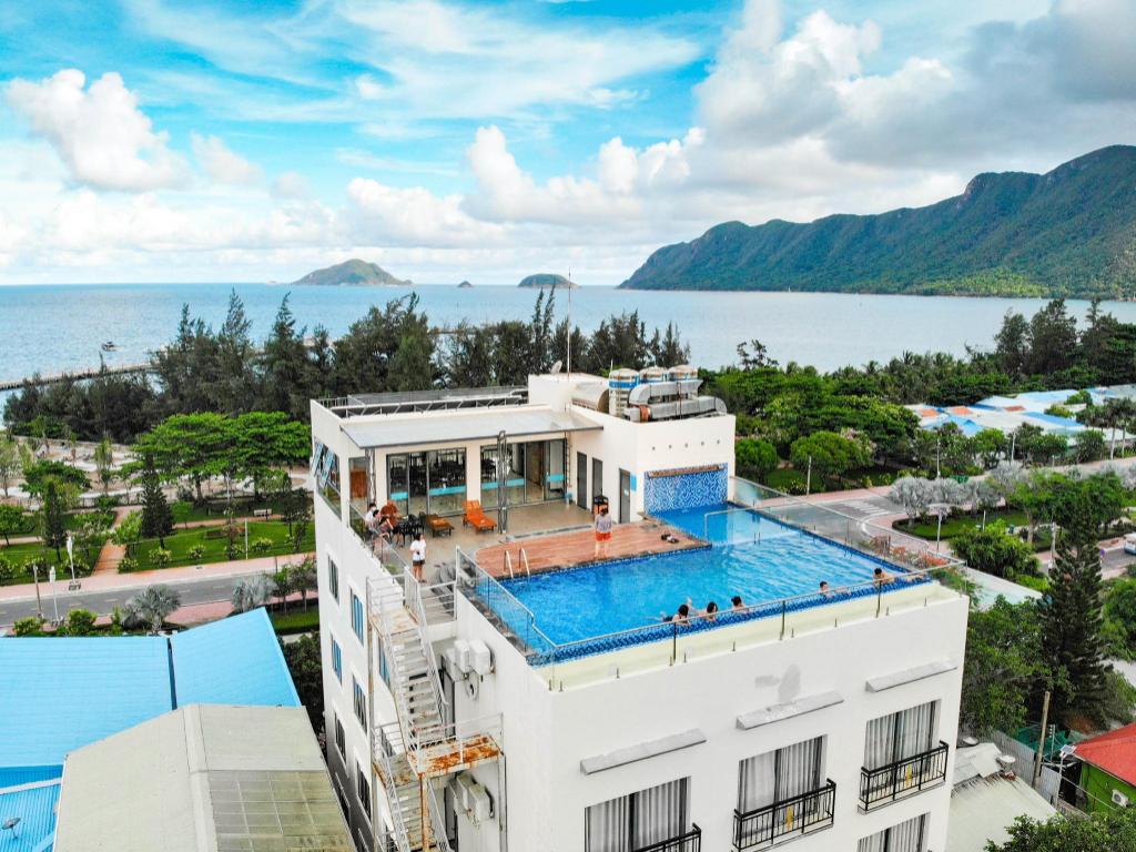 Khách Sạn Côn Sơn Blue Sea