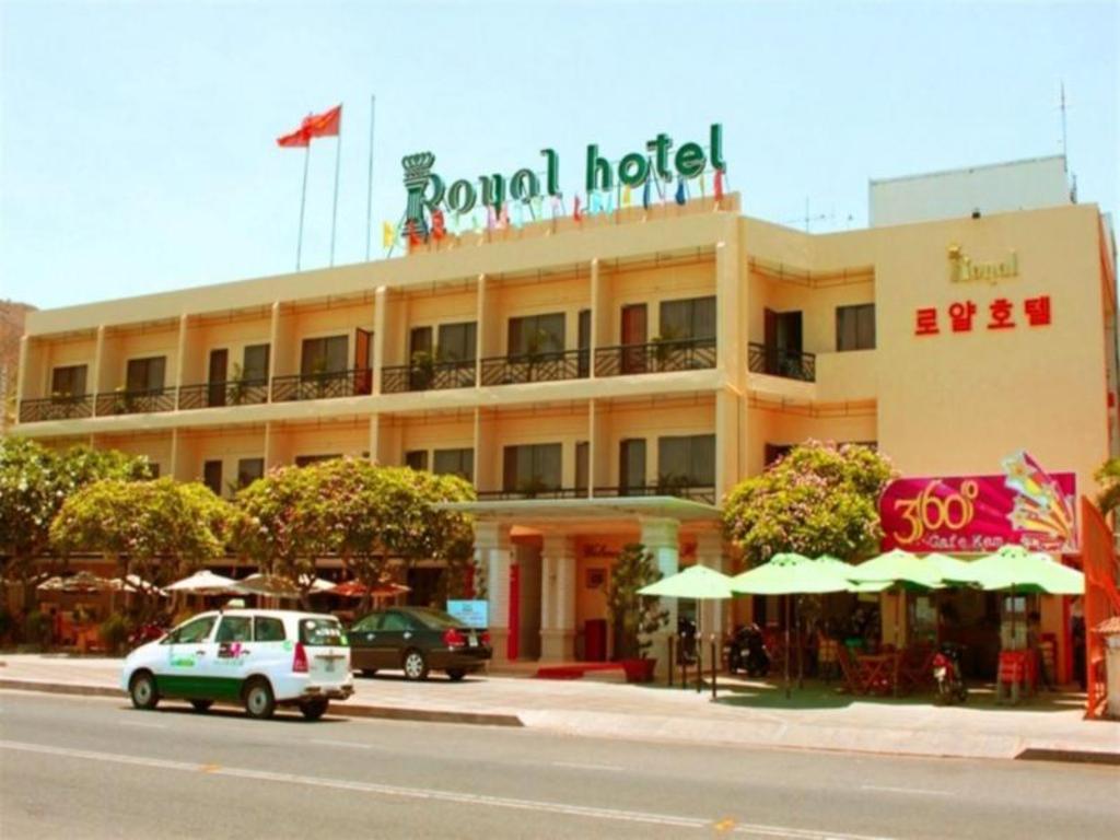 Royal Hotel