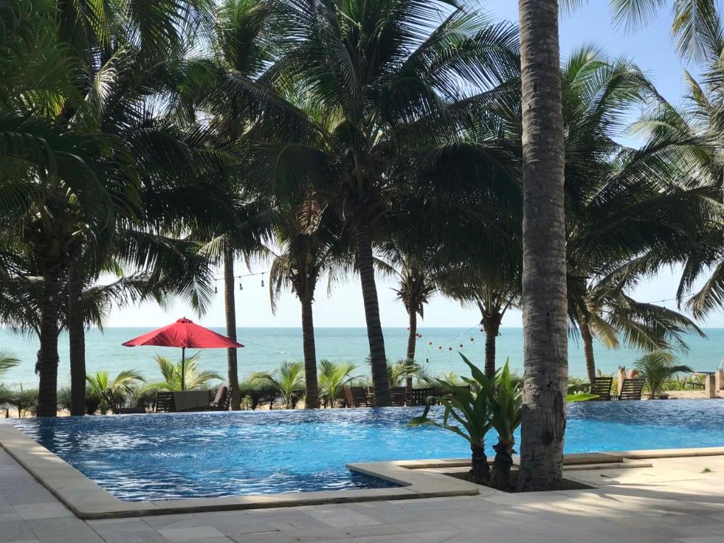 Sunshine Beach Resort