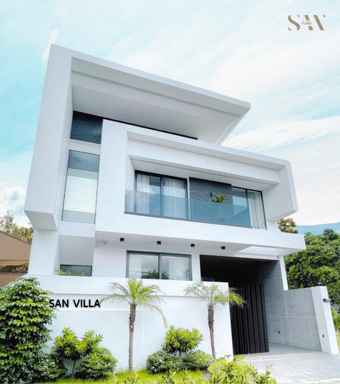 Biệt thự 400 m² 4 phòng ngủ, 5 phòng tắm riêng ở Suối Hải