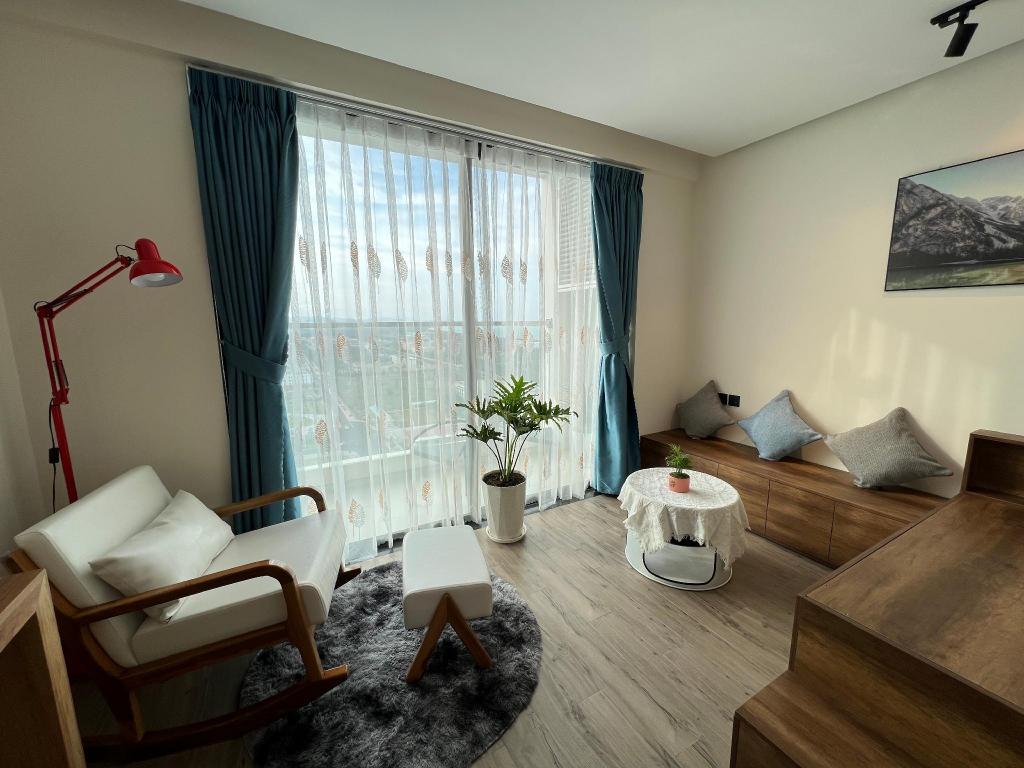 BEAR HOME STUDIO SEAVIEW