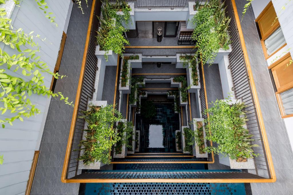 Lahome Boutique Villa and Apartment