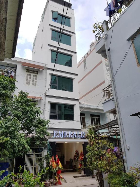 Emeral Hotel NT – by BAY LUXURY