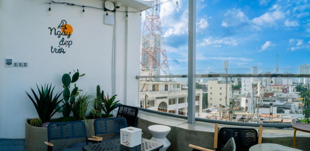 Khách sạn & Căn hộ Hà Trang