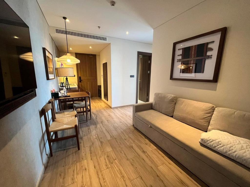 Kira Kira ‘s Apartment, Apec Mandala Phu Yen Condotel