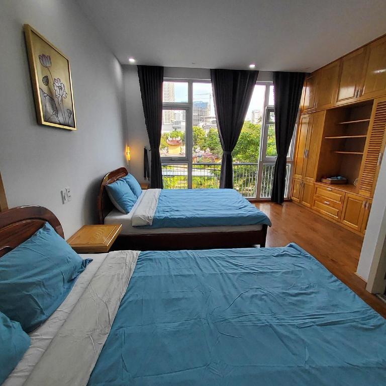 Two MinWalk to Beach,4 Ensuite BRs, Ocean Breeze