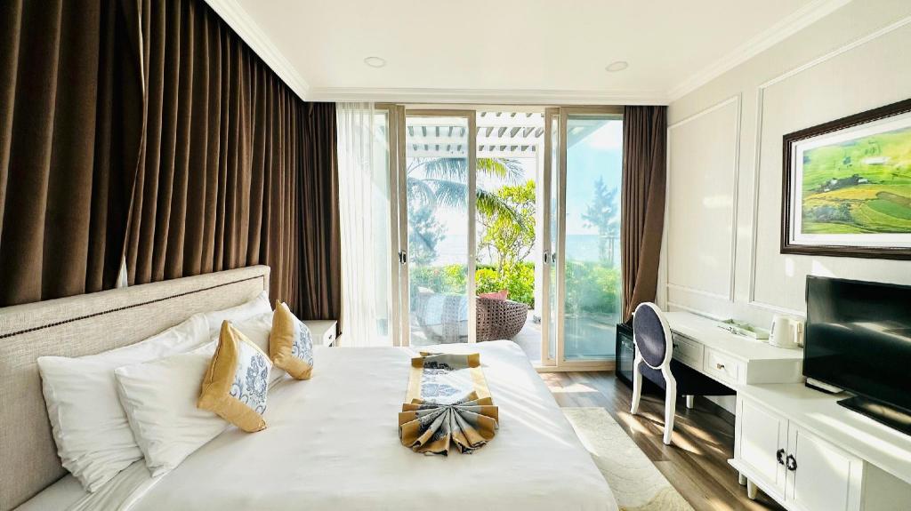 Oceanami Villas & Beach Club Long Hai at 1, 3, 4 Bedroom & 5, 6 Bedroom View Sea