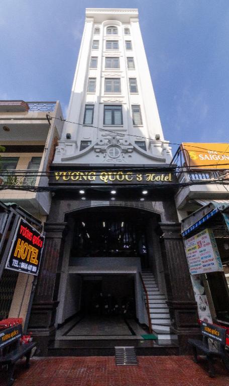 Vương Quốc 3 Hotel