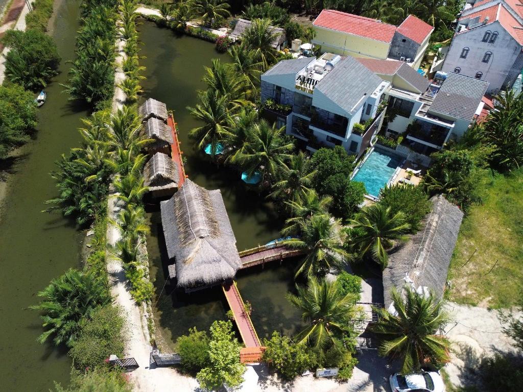 Alina căn hộ cạnh hồ bơi view hồ