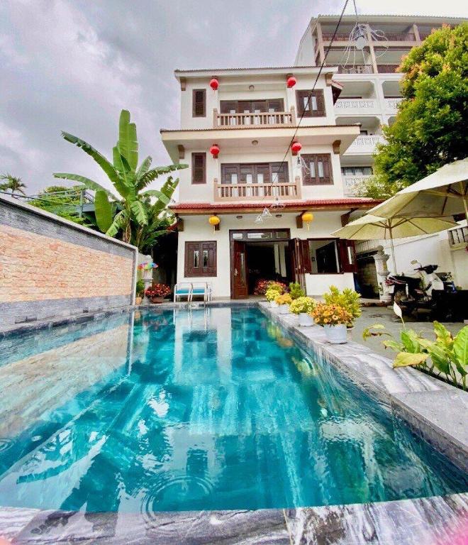 B’Lan Riverside Villa