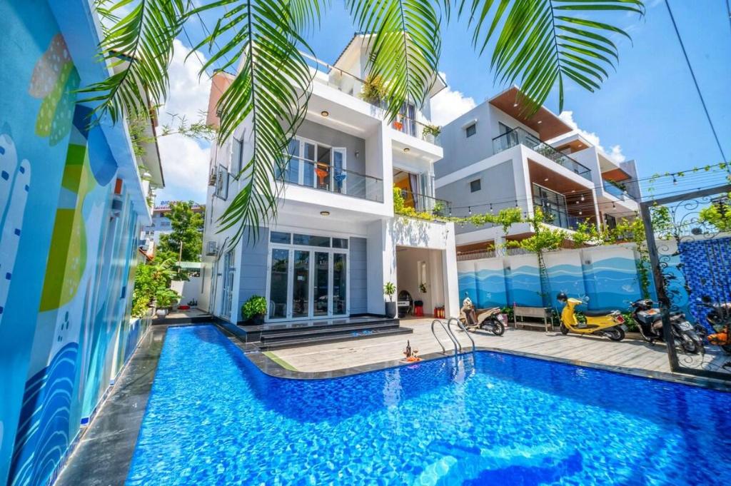 Crystal 12A TS – Biệt thự 8 phòng ngủ, 10 phòng tắm