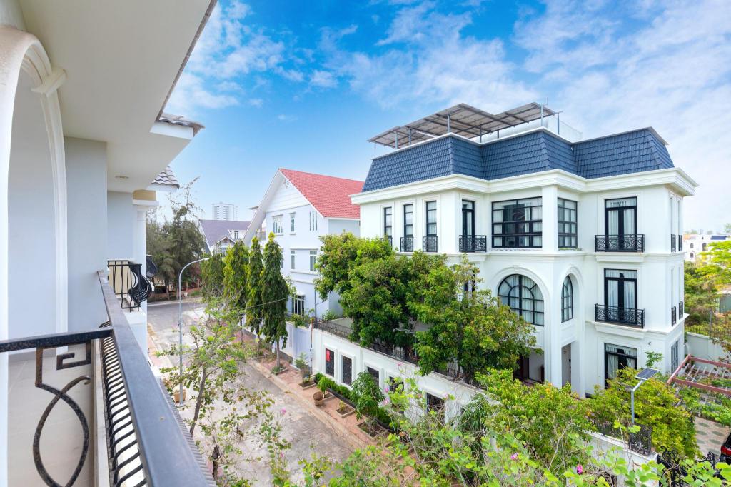 Villa Ngoc Tuoc 2 (Pool Villa, 8 VIP bedrooms)