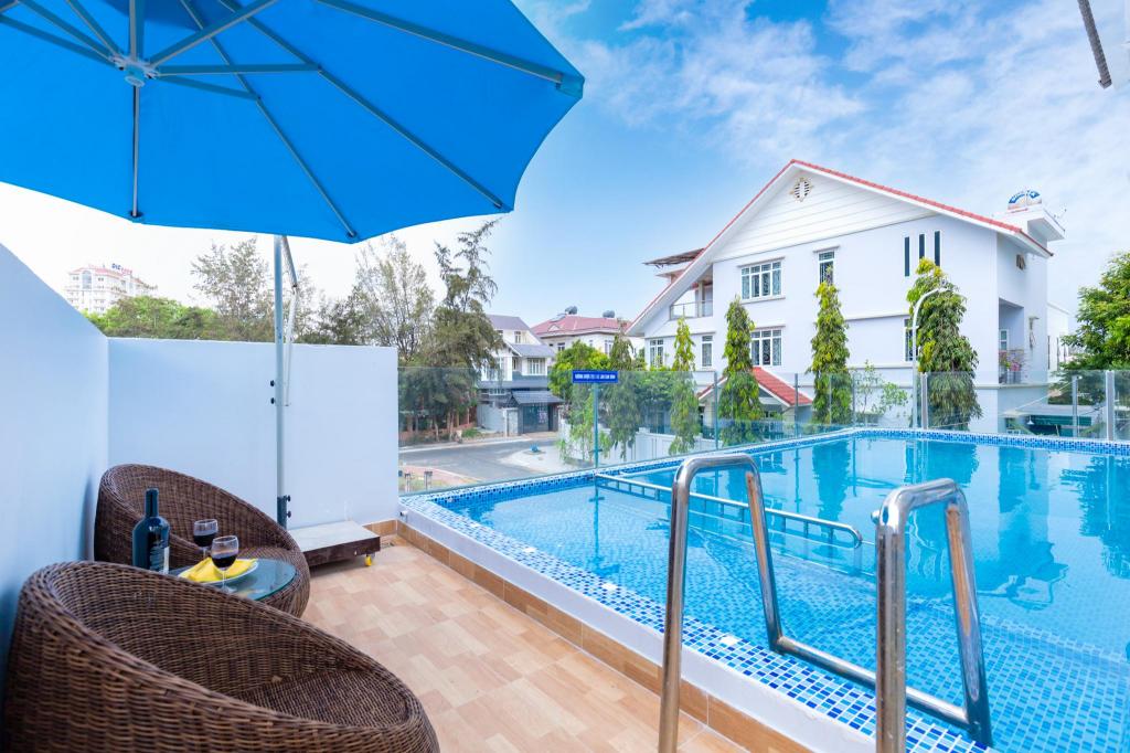 Vihomes Villa – Biệt thự 8 phòng ngủ, 9 phòng tắm