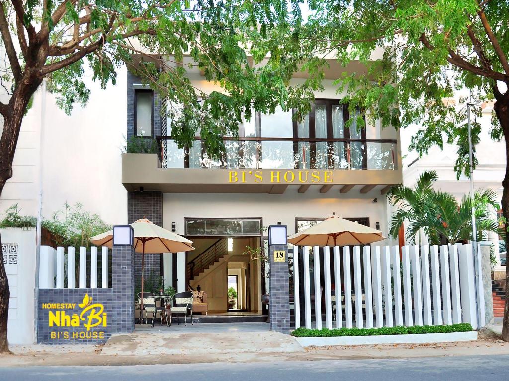 Bi’s House