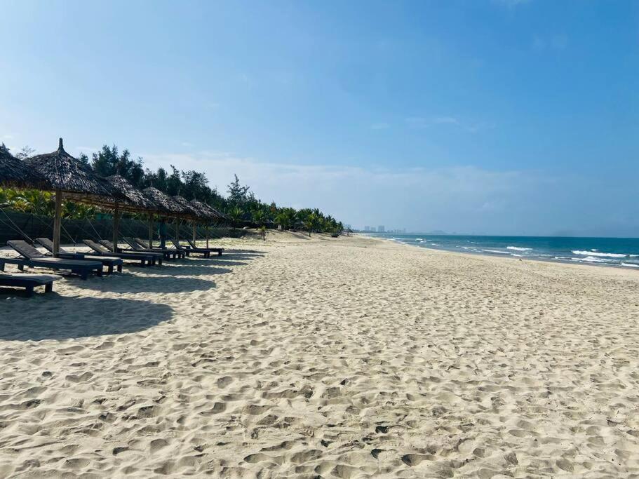 Coastal Vibe – Resort 2BR apartment Pool & Beach