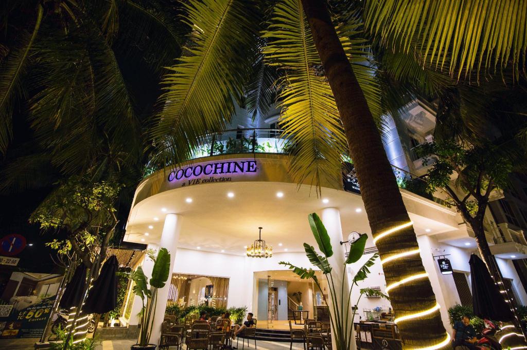 Cocochine – a VIE collection