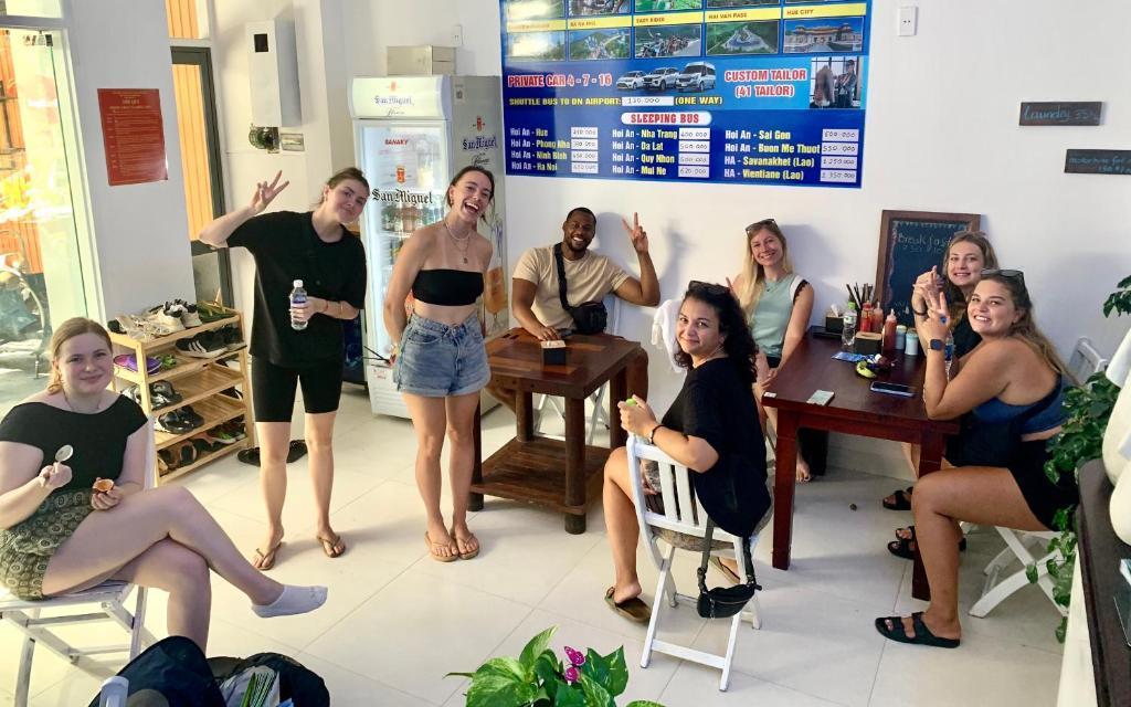 Nhà trọ & Bar Dom