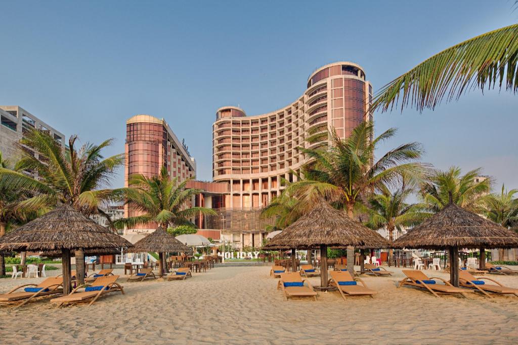 Holiday Beach Hotel Danang