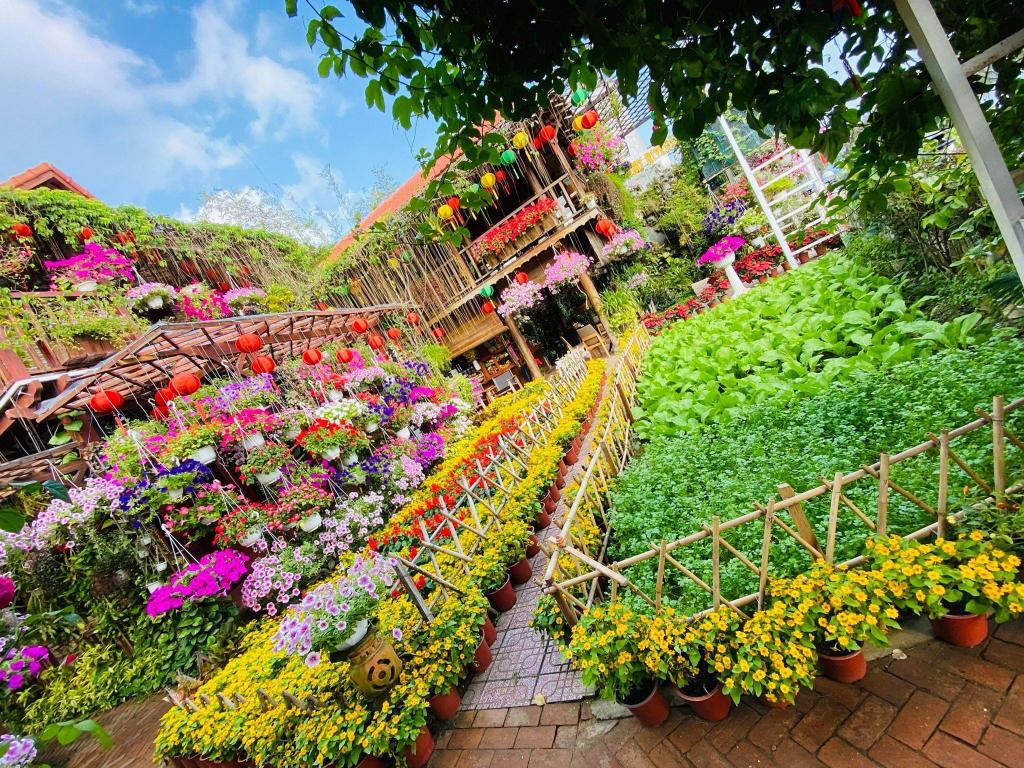 Biệt thự ven sông Khamy