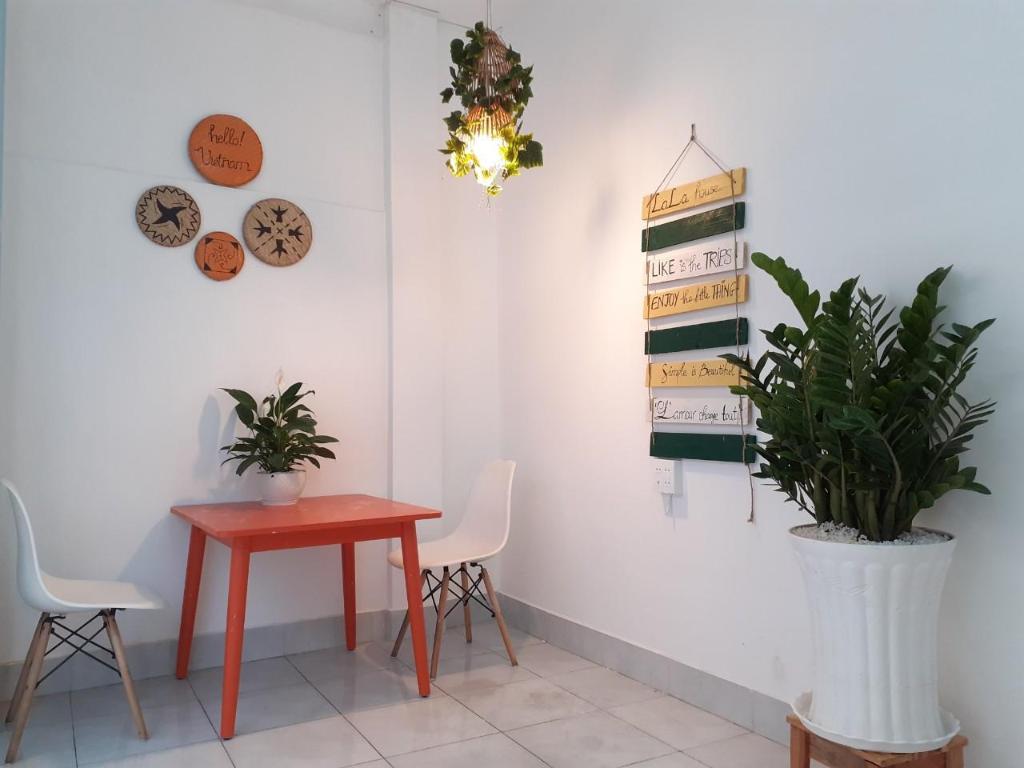 LaLa mini house + Balcony