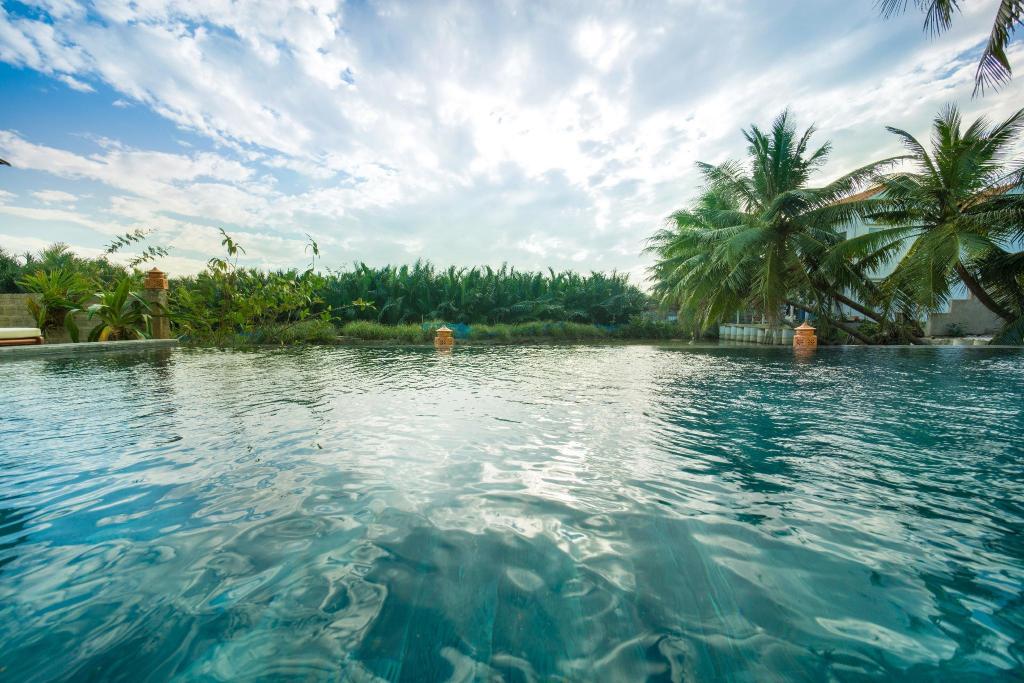 Biệt thự hướng hồ Homestay Hội An