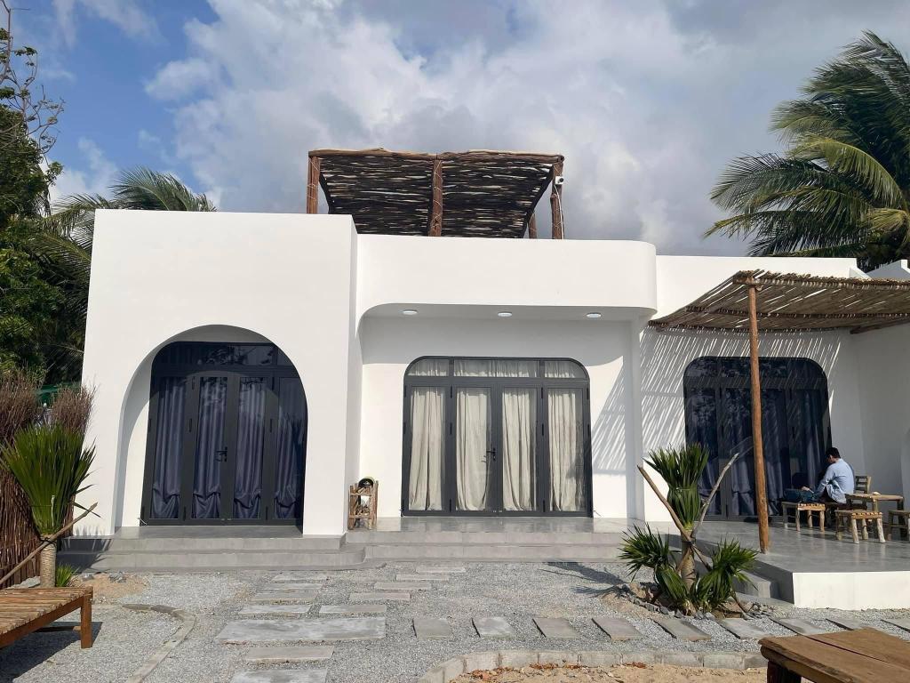 My Hoa Oceanfront Home