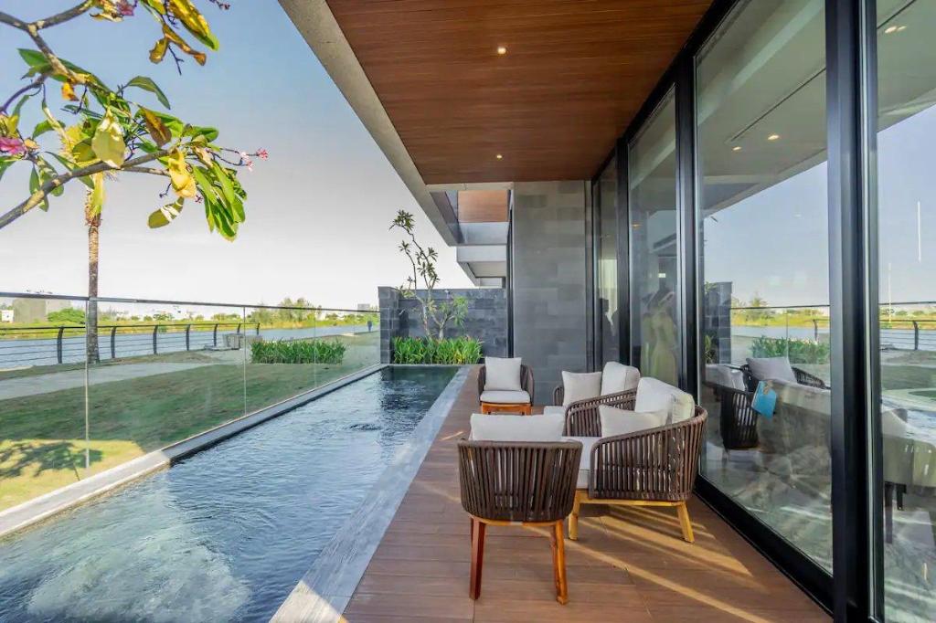 One River Pool Villas Da Nang