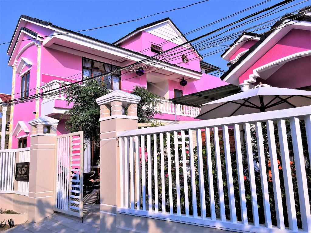 Pink House Hội An Homestay