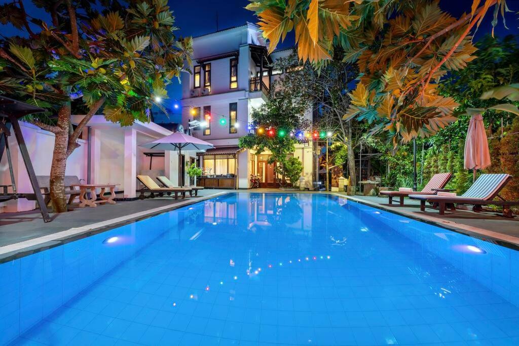 The Country House 6BRs by Class6