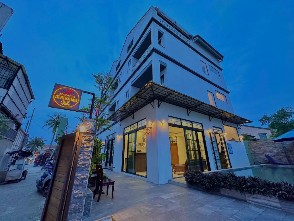 The Present River Hoi An Villa