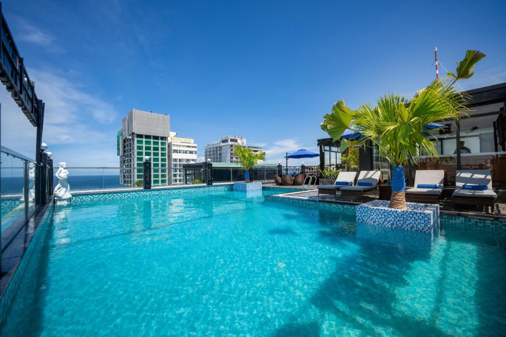 The Sail Hotel - My Khe Beach