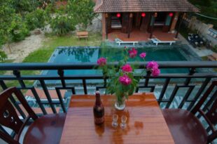 Tra Que Flower Homestay