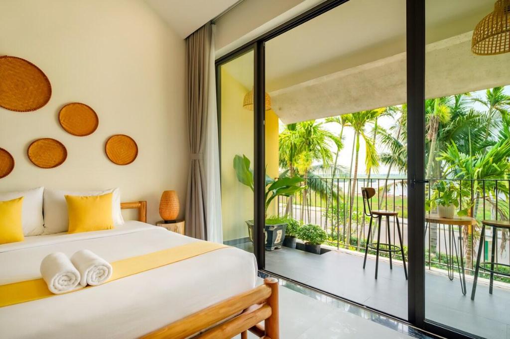 Unique Lakefront/3BRs/Private house by Class6