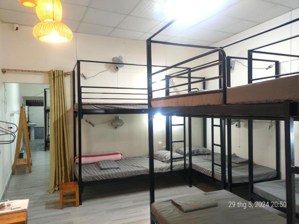 Yến Linh – Hostel & Motorbikes Rental