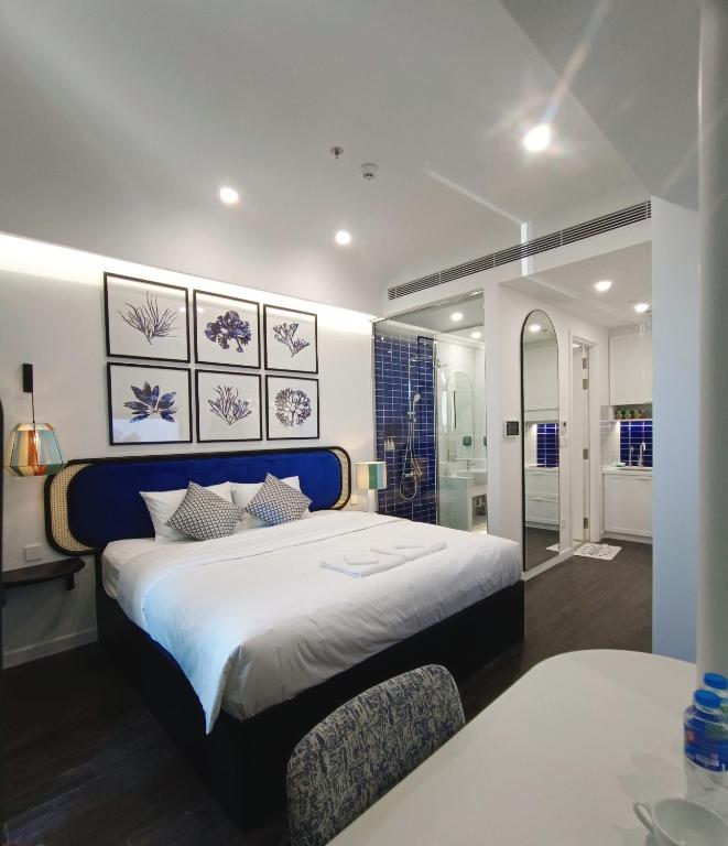 Dualkey Seaview Apartment