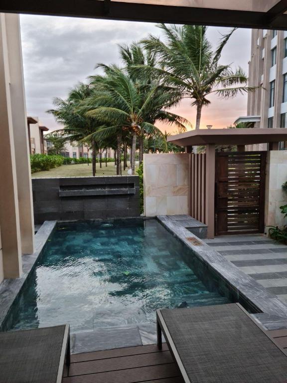 Exquisite Beach Tropical Private Pool Villa