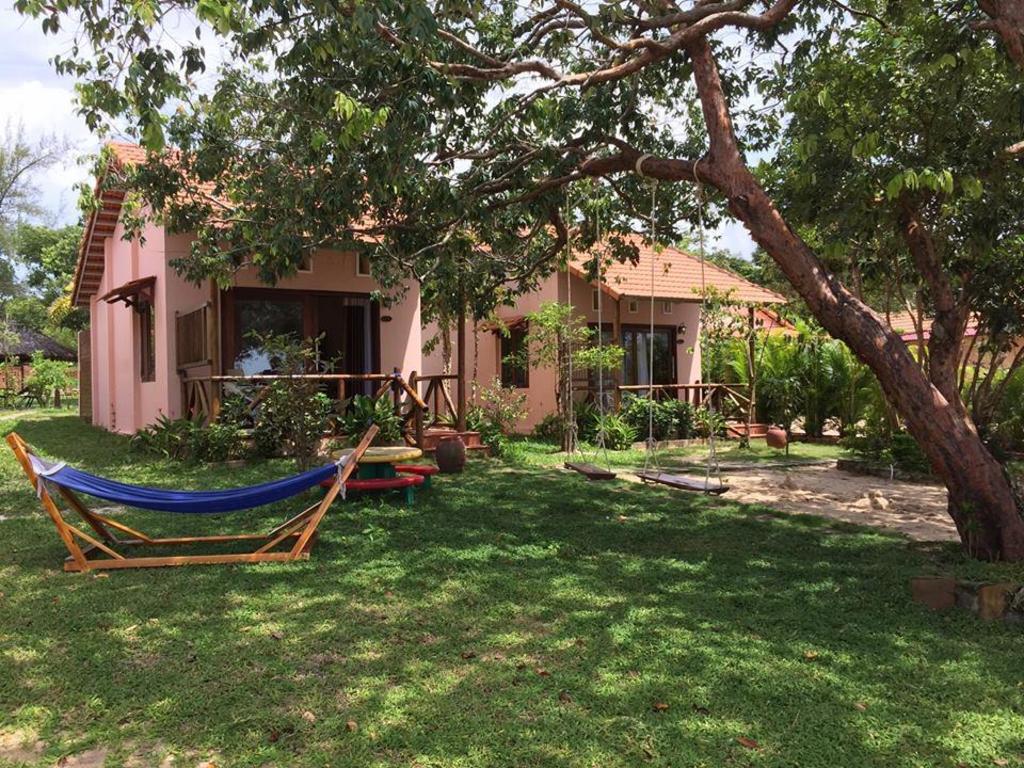 Gold Sand Beach Bungalow