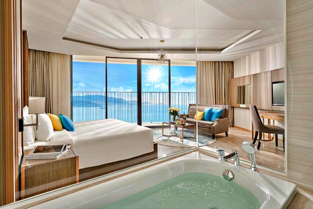 HANZ Business Suite Panorama Beach Condo Hotel