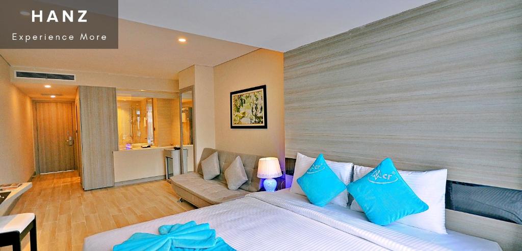 HANZ The World Hotel