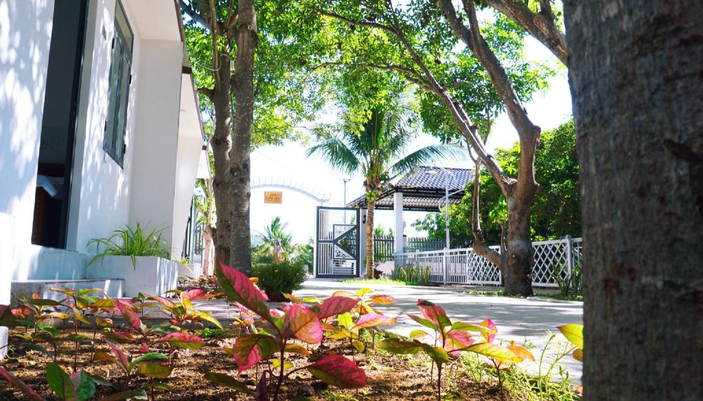 Hải An Homestay – Garden by the Beach