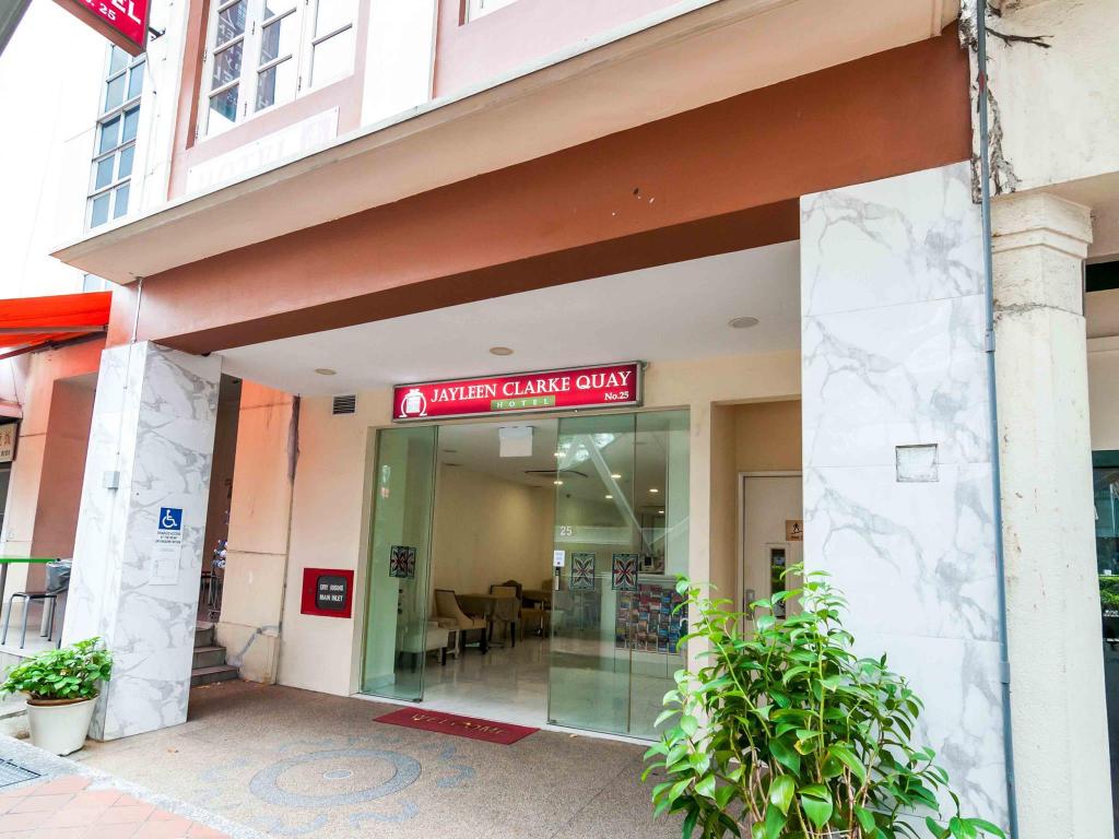 Jayleen Clarke Quay Hotel