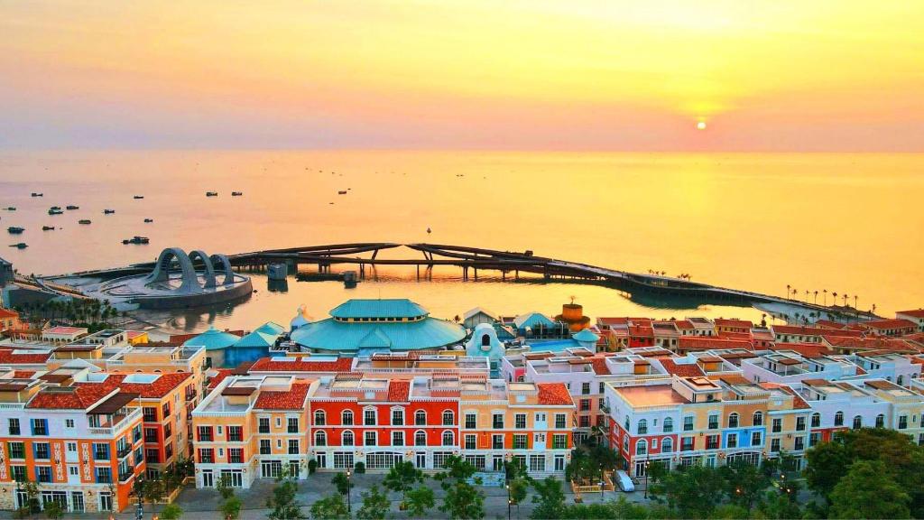 ROVA HOTEL – POSITANO HORSE PHU QUOC