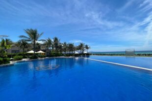 Sea view villa in Wyndham Garden Cam Ranh