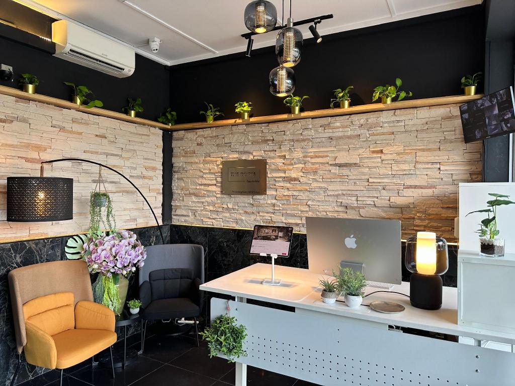 The Room Capsule Hotel