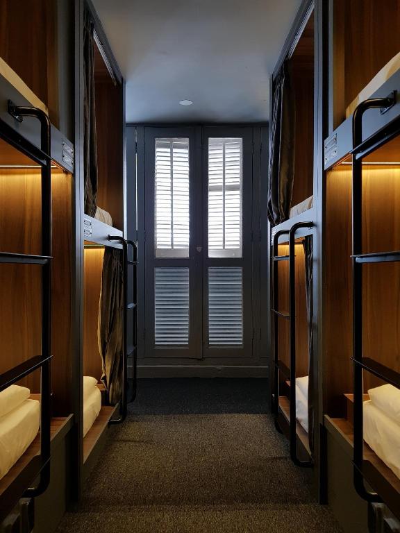 Wink @ McCallum Street