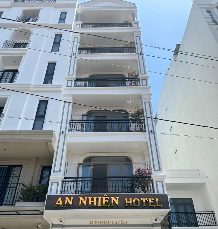 AN NHIÊN HOTEL