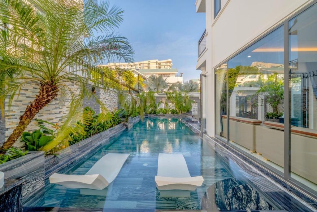 B2-21 Hoang My Villages