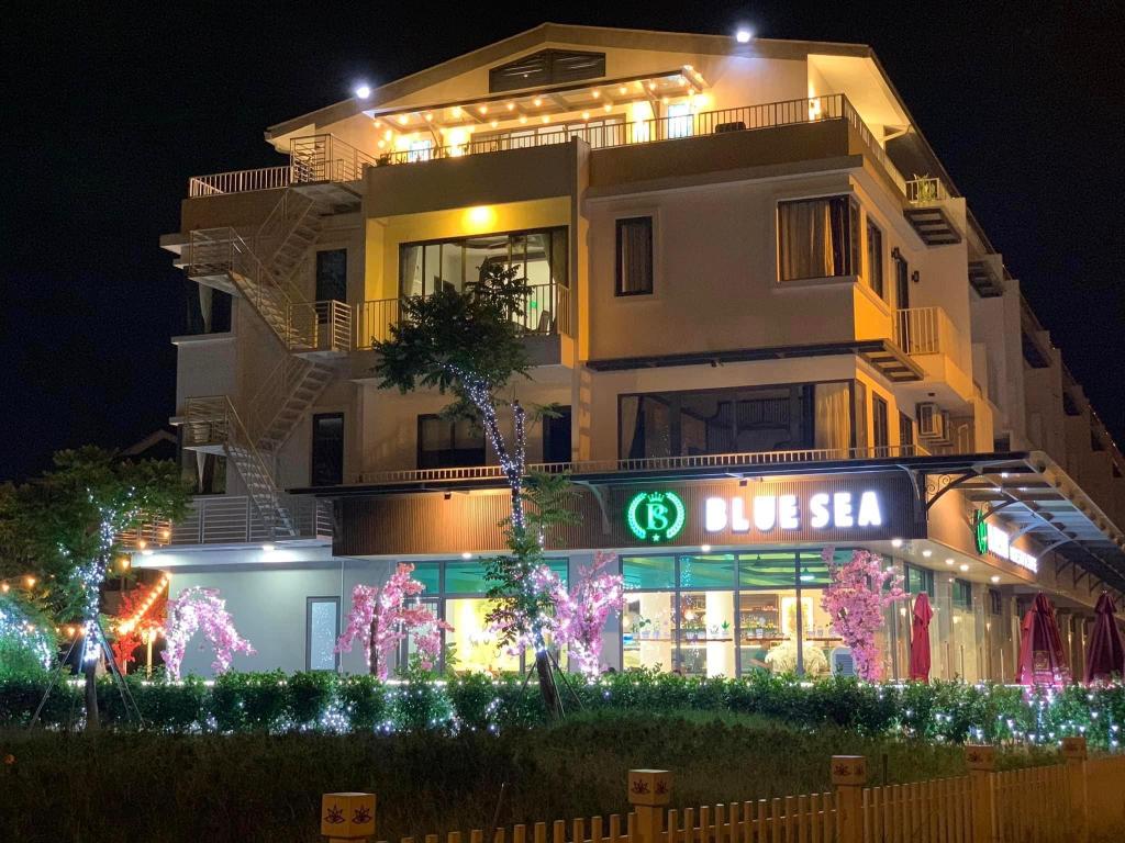 Blue Sea Hue Hotel