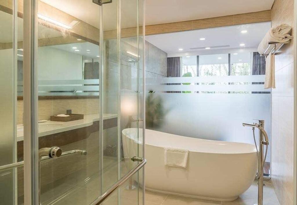 Forest in the sky_Flamingo Dai Lai Resort